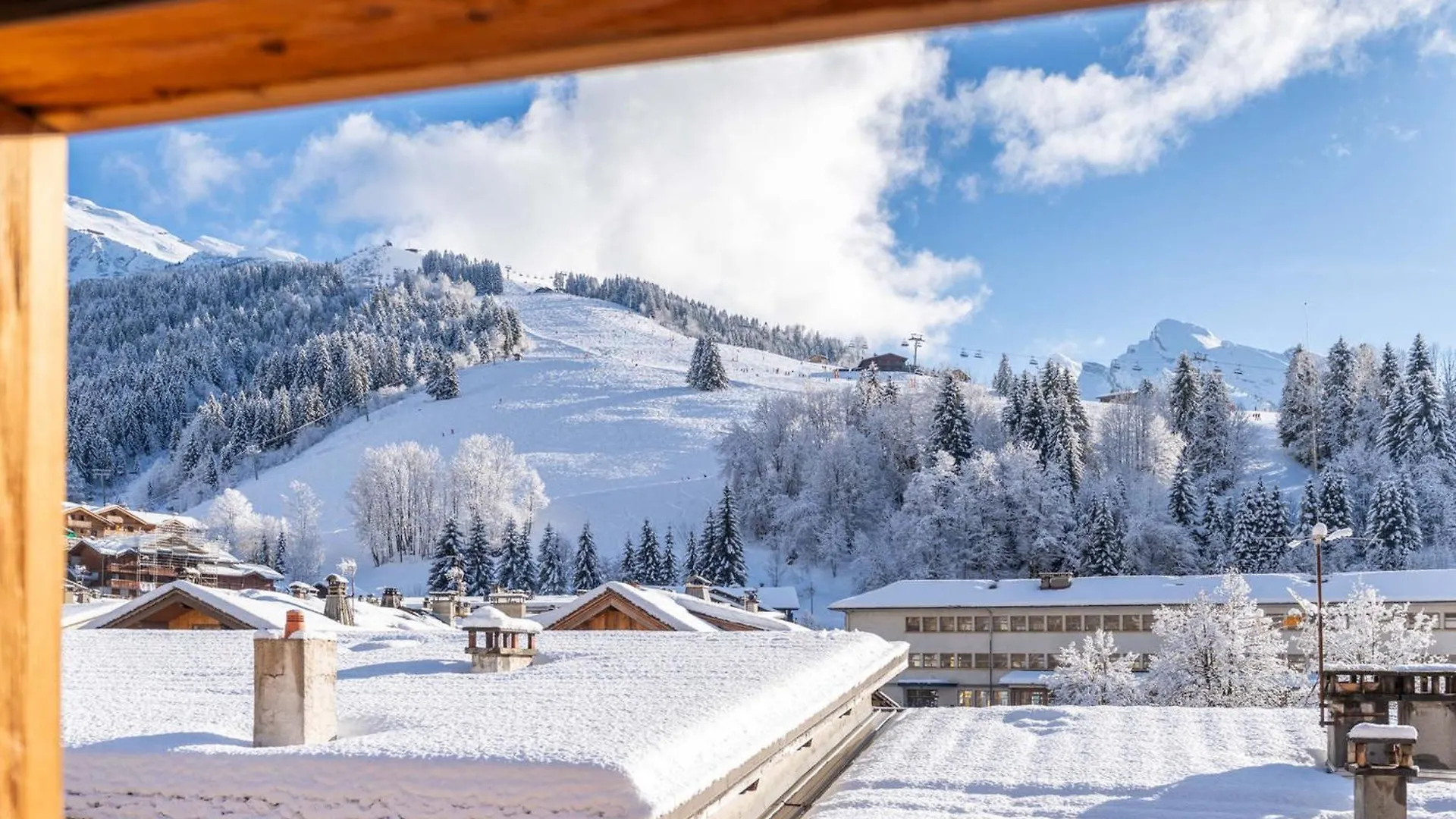 Demi-Chalet Moderne 4 Chambres + Dortoir, Terrasse, Garage - La Clusaz - Fr-1-459-238 شاليه